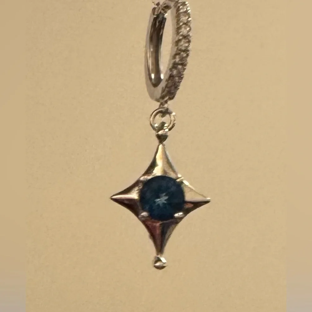 London blue topaz earrings mini hoops with zircons round star shape silver 925 - Picture 4 of 6